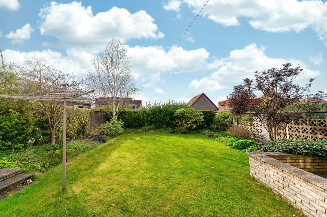 New Four Bedroom House - All Rooms Ensuite Stirling Exterior photo