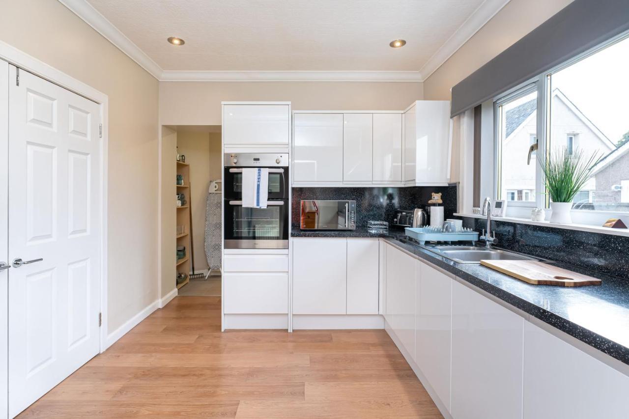 New Four Bedroom House - All Rooms Ensuite Stirling Exterior photo