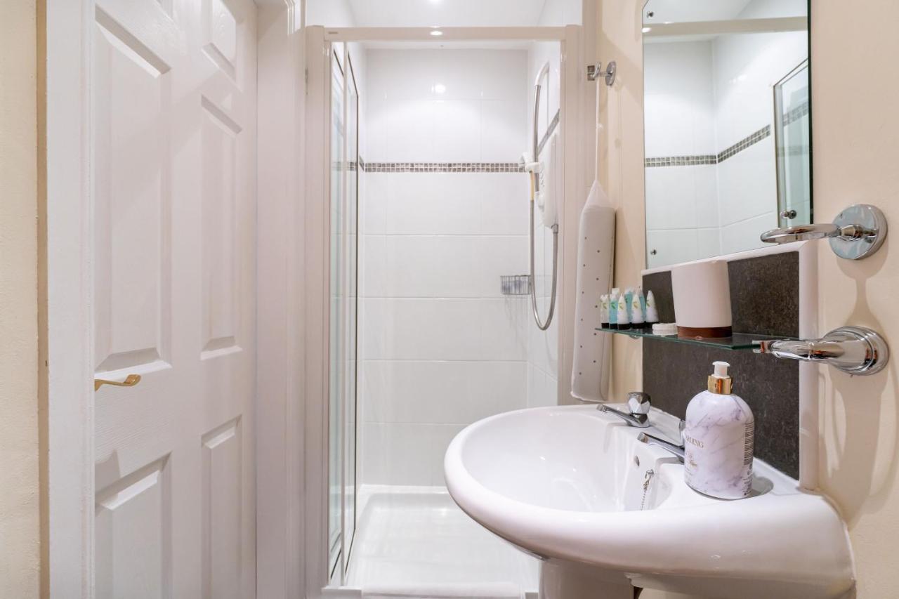 New Four Bedroom House - All Rooms Ensuite Stirling Exterior photo