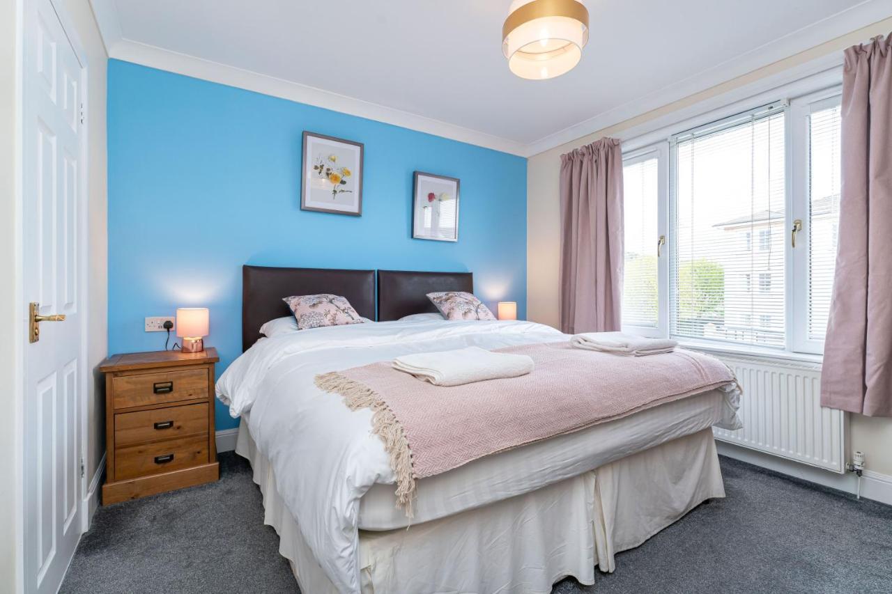 New Four Bedroom House - All Rooms Ensuite Stirling Exterior photo